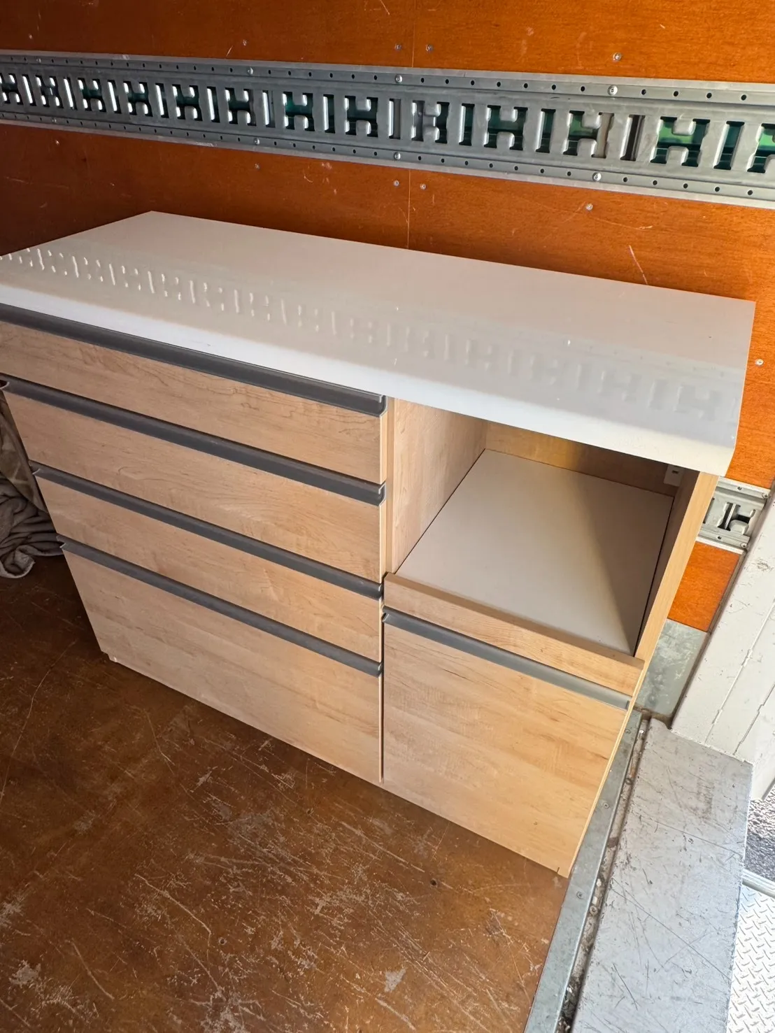 古賀家具工業株式会社 カウンター